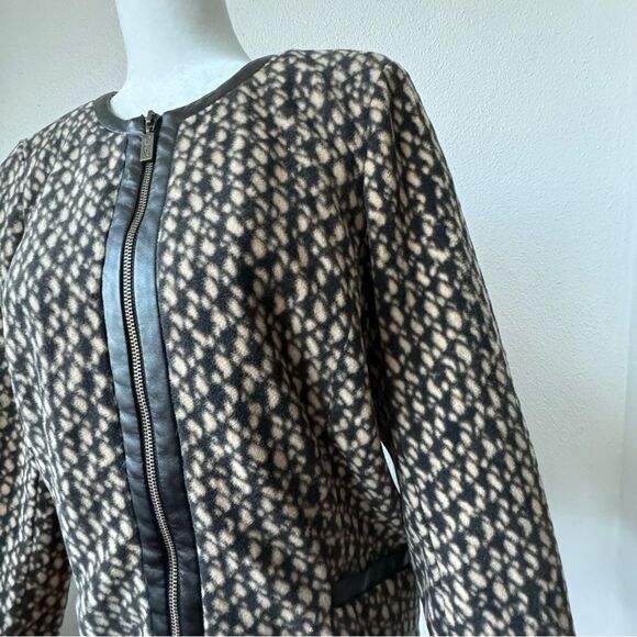 Bob Mackie Fleece Zip Up Jacket Pockets Brown Black Wearable Art - Picture 3 of 13